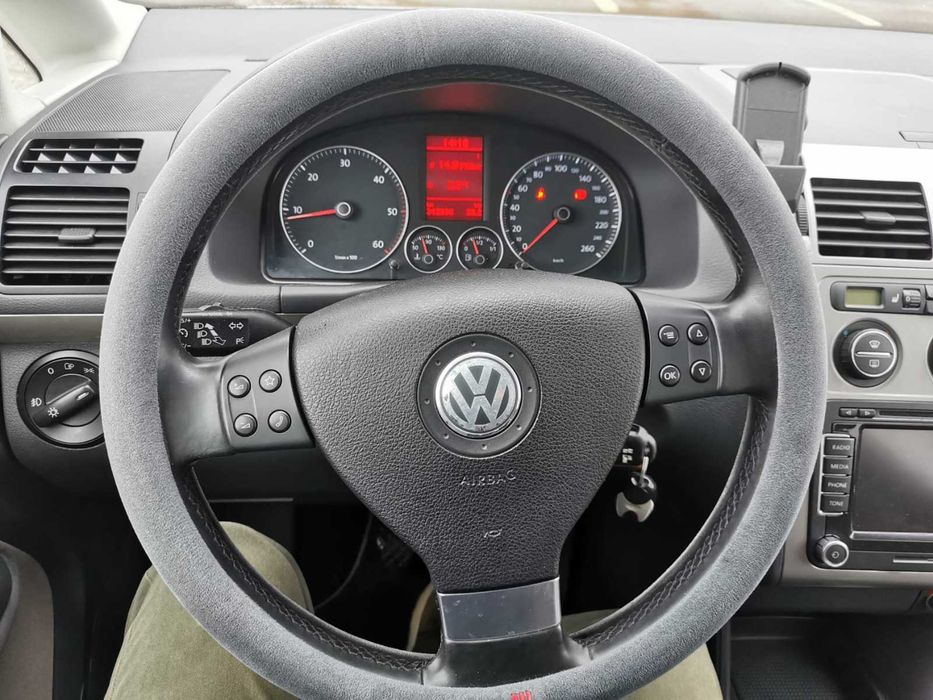 Volkswagen Touran Cross 2.0 TDI DPF 170 CP