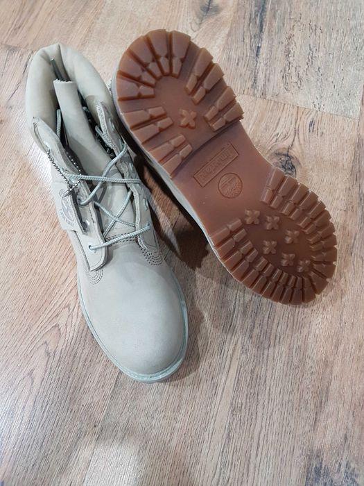 Bocanci dama TIMBERLAND 6 inch originali noi piele nubuck waterproof crem ivoire 39.5