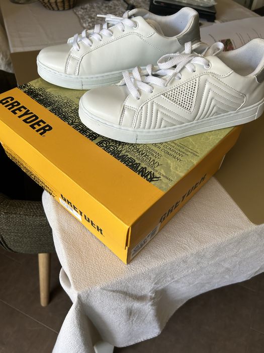 Маратонки GREYDER - р-р 40, бели