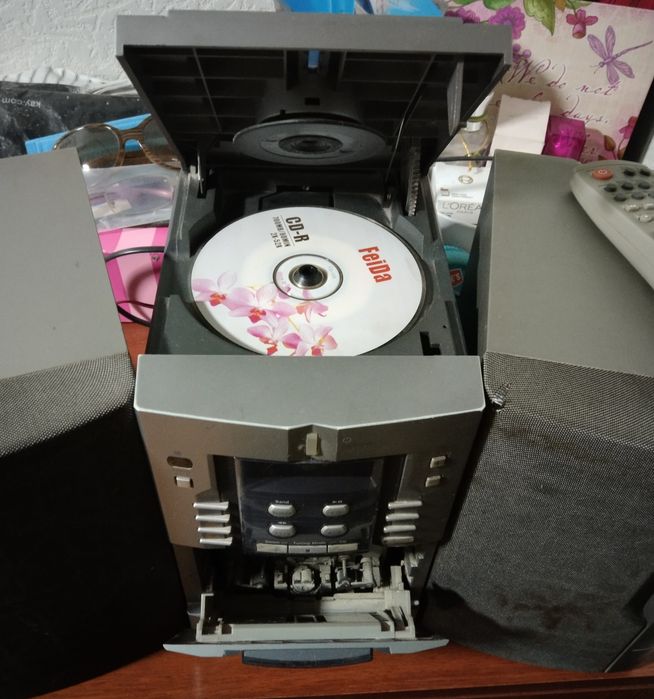 Музыкальный центр