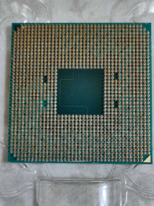 AMD Ryzen 3 3200g