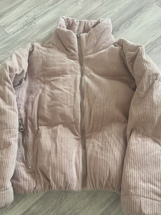 продаю куртки в отличном состоянии