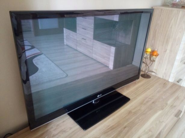 Продам телевизор LG 55