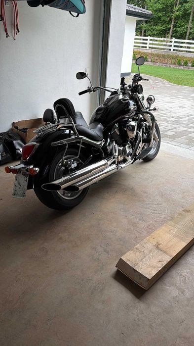 Suzuki Intruder C109R(VLR 1800)