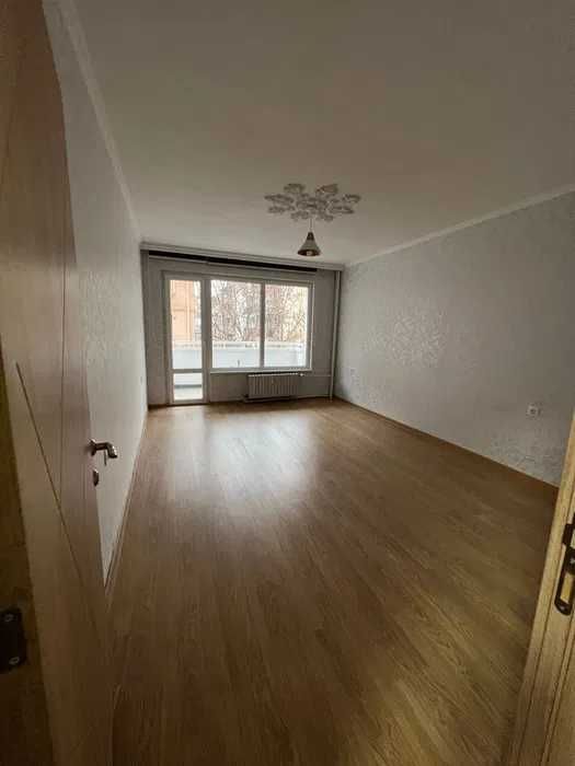 Продава се Тристаен апартамент в Пловдив, Център - 75 кв.м за 2107 €/кв.м - Снимка #7