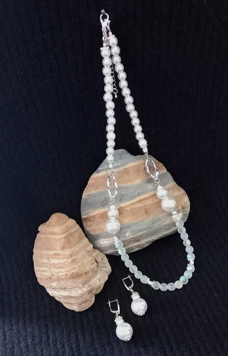 Ожерелье с серьгами ручной работы