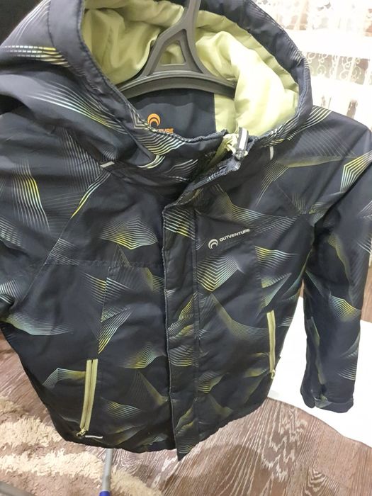 Продам куртки осень -весна!размеры смотрите по фото!3000,4000,5000.