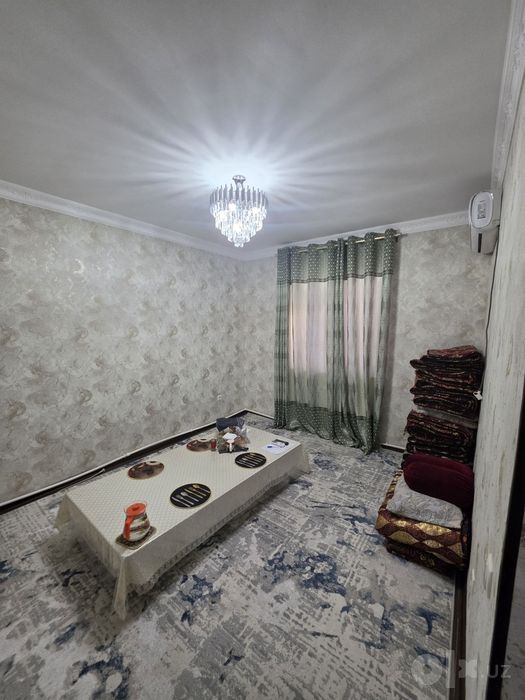 Qorasuv Motrid 2 etaj 2 xonali ijaraga