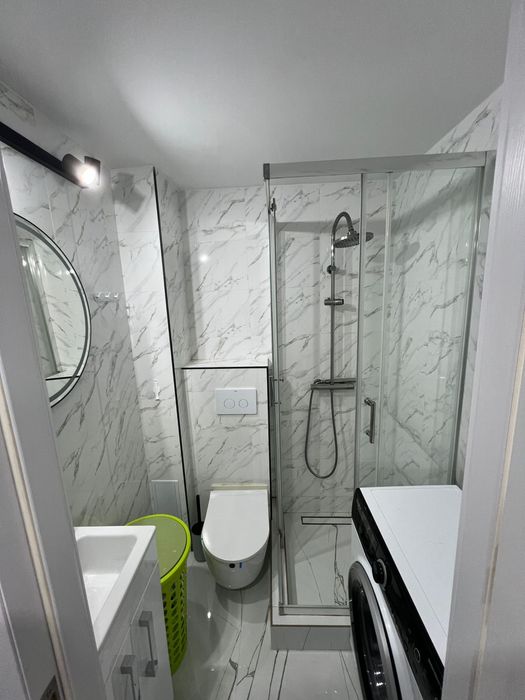 Inchiriez apartament zona Campus