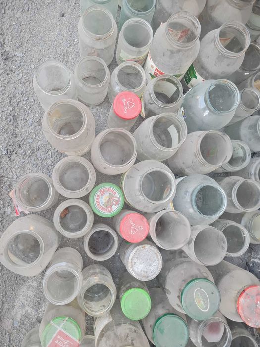 Банки разные даром