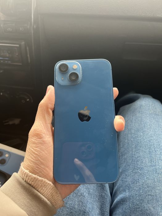 Телефон Айфон 13 б/у