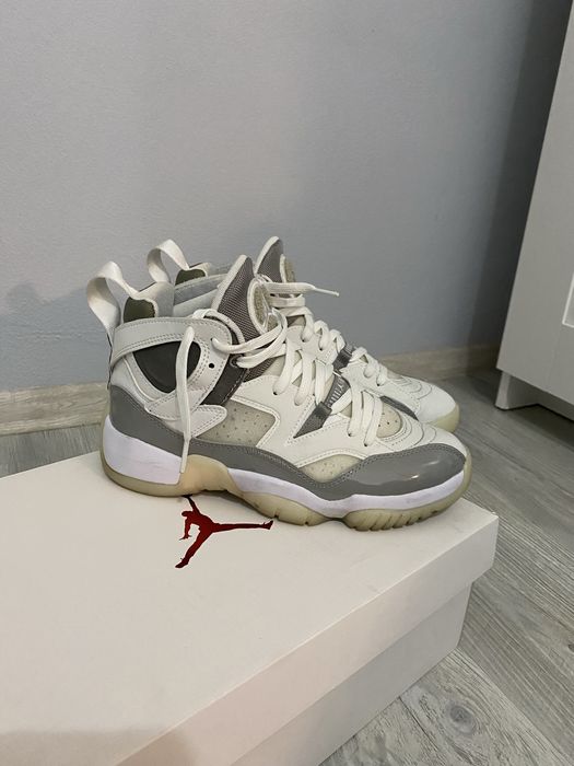 Sneaker înalt Jumpman Two Trey Jordan pe Gri