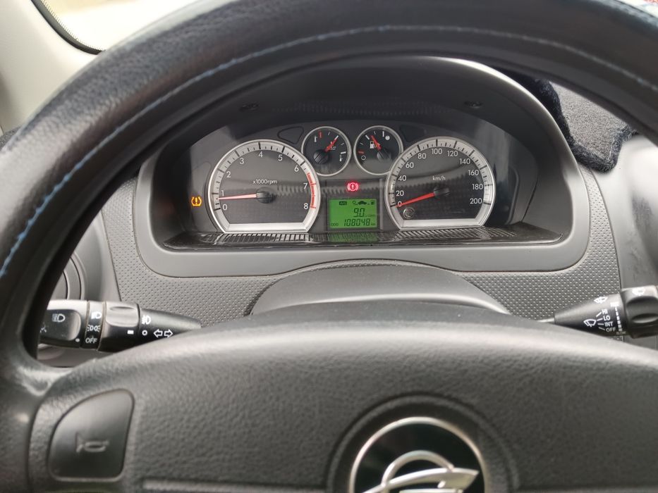 Продам   автомобиль RAVON нексия