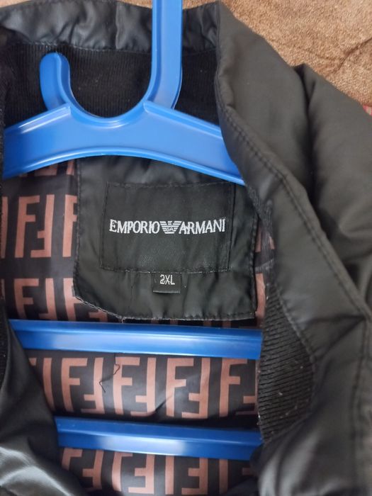 Продаю Куртку демисезонную