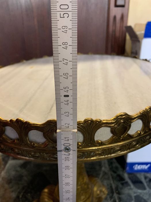 Стара бронзова масичка с мрамор