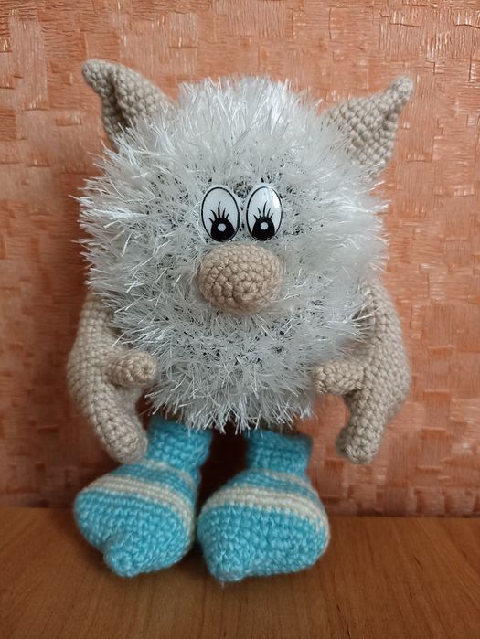 Вязаная игрушка .