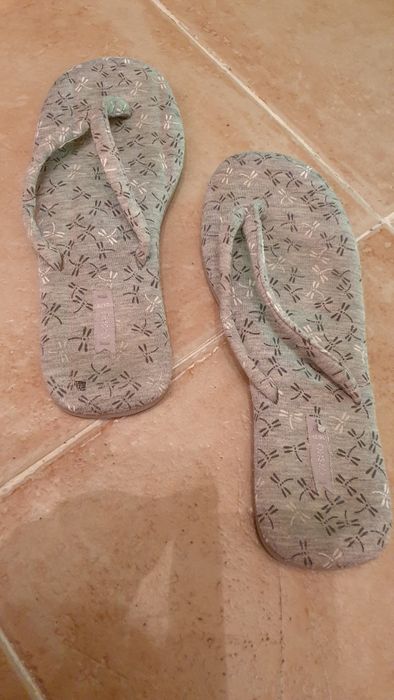 OYSHO дамски чехли и джапанки