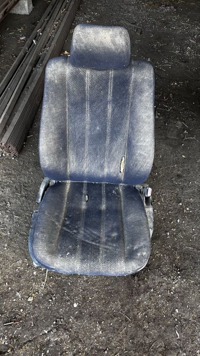 Сиденья на бмв Е34. Срочно