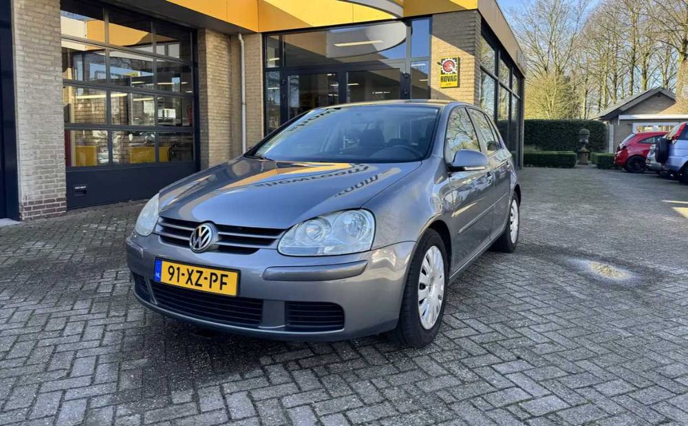 Volkswagen Golf 1.4 TSI  Benzină  2007  Climatizare  Mașină îngrijita