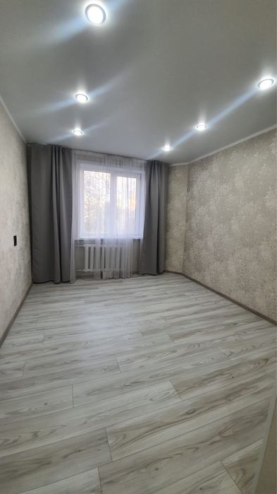 Продам ленингралку.Достык Молл
