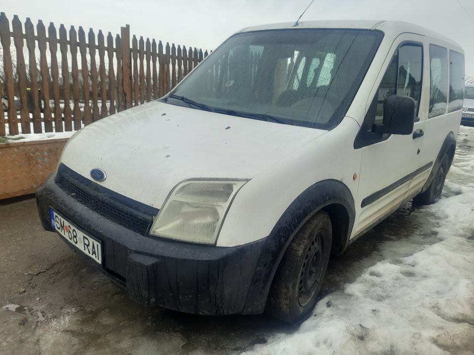 Vând Ford tourneo
