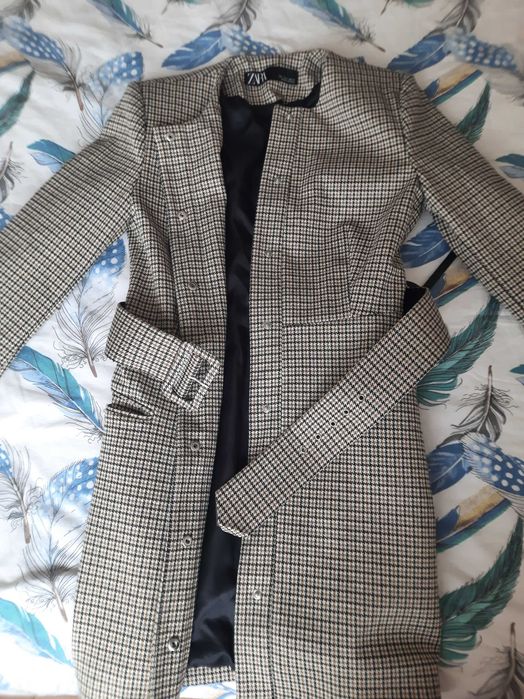 Шлифер на Зара отлично състояние