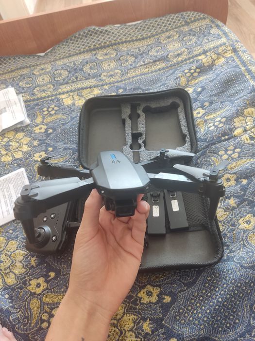 Продам дрон маленький