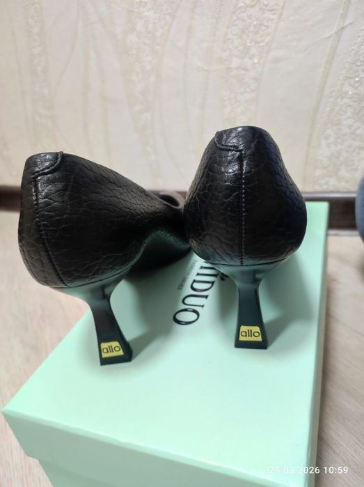 Срочно продам туфли