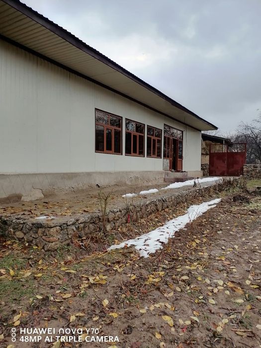 Ховли уй сотилади срочно