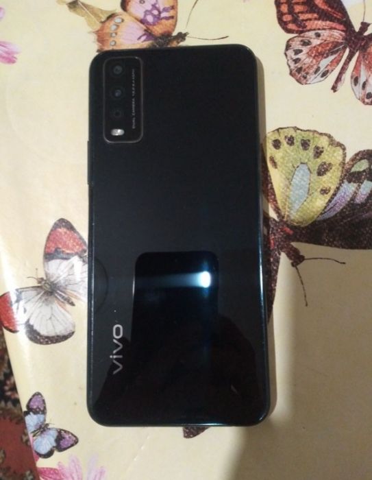 Продам Vivo Y12s.