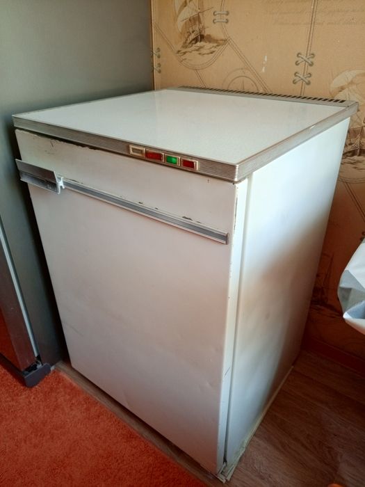 Морозильник Бирюса