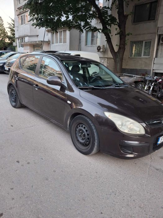Хюндай i 30 бензин 1.4 109 кс 2008 г