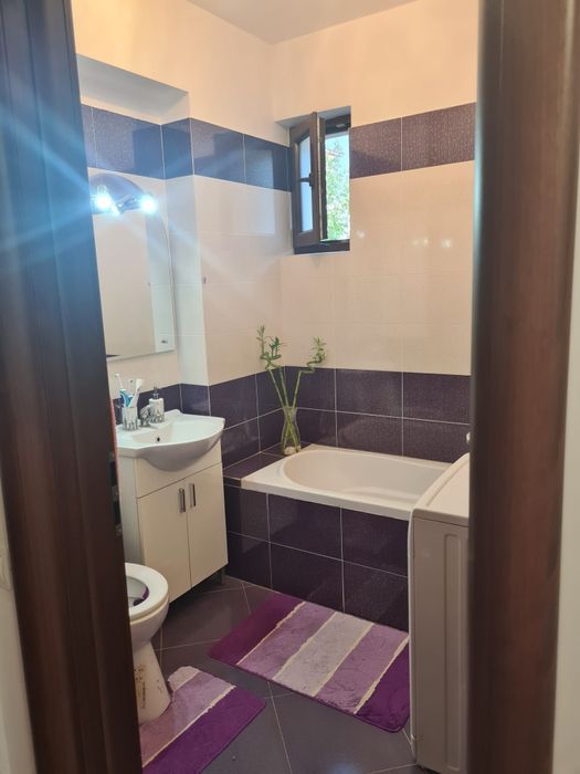 Închiriez apartament 2 camere zona grand arena