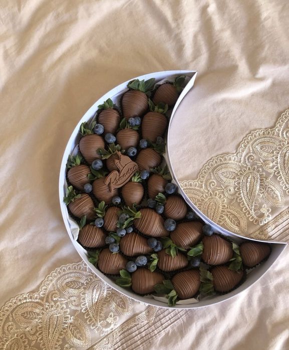 Клубника в шоколаде Алматы