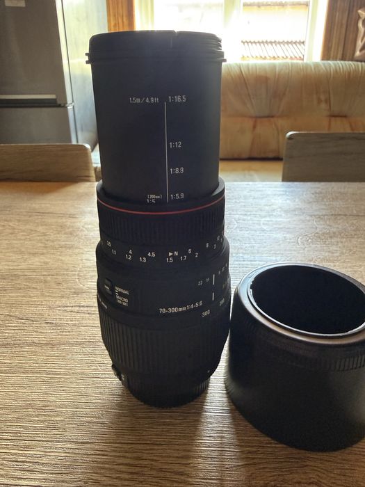 SIGMA AP0 DG 70-300 1:4- 5.6