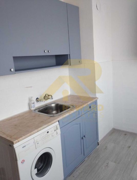 Продава се Двустаен апартамент в София, Изток - 47 кв.м за 2277 €/кв.м - Снимка #2