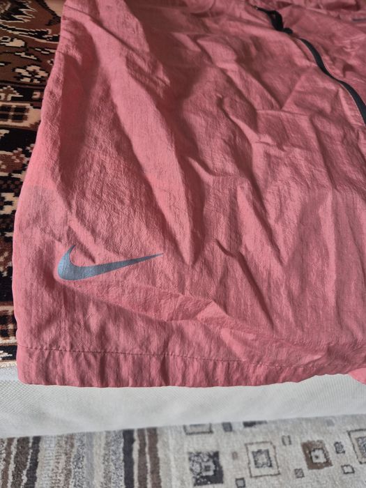 Продам Nike футболку