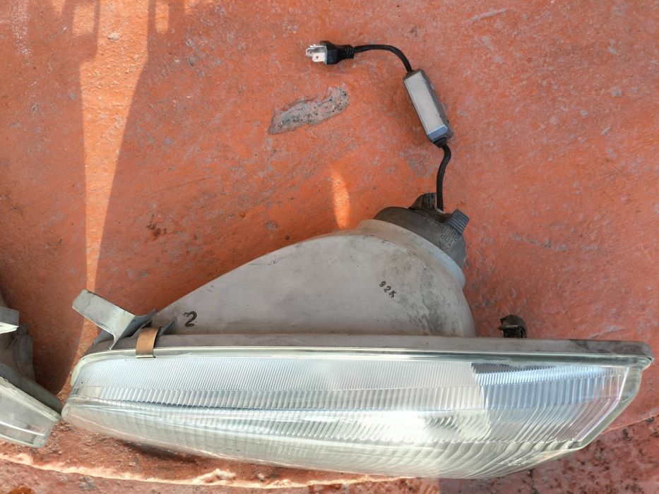 Фара на Камри  продается!