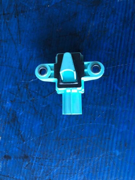 senzor impact audi a4 b8 2008-2012