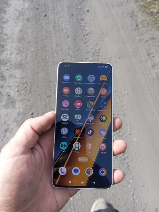 Продам обменяю телефон