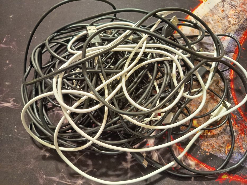 Cablu de Incarcare Type C, Micro USB, Apple Lightning cu LED-uri RGB