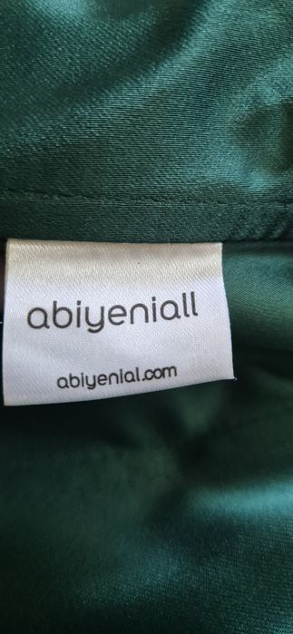 Официална рокля с цепка