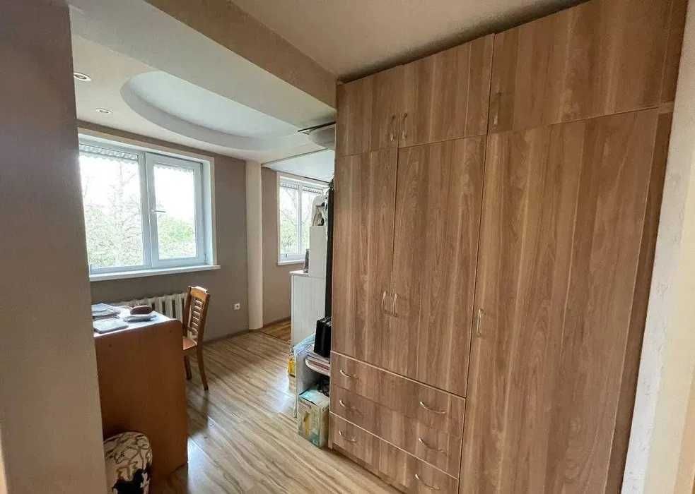 Продам 2 в 3-х комнатную.Чиланзар,метро Новза