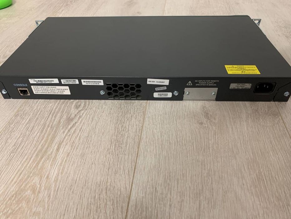 Коммутатор Cisco 2960