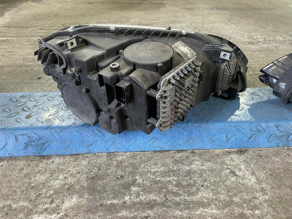 Adaptive LED фарове за BMW F06