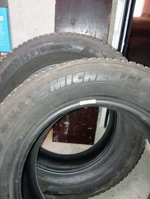 Гуми 2 броя Мишелин зимни