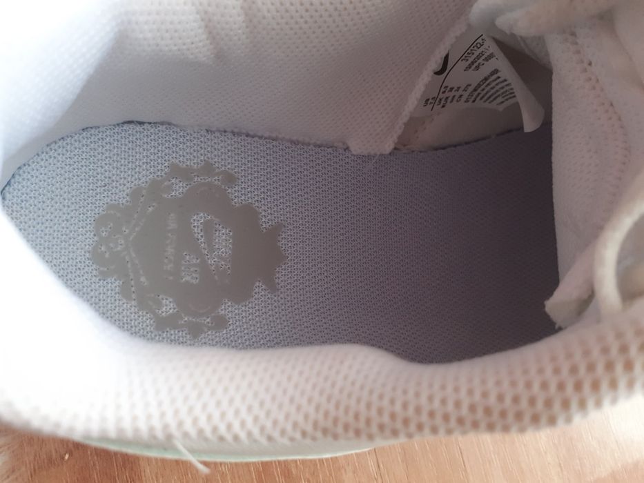 Adidași Nike Air Force 1 '07 All White – Mărimea 38 (Ca Noi)