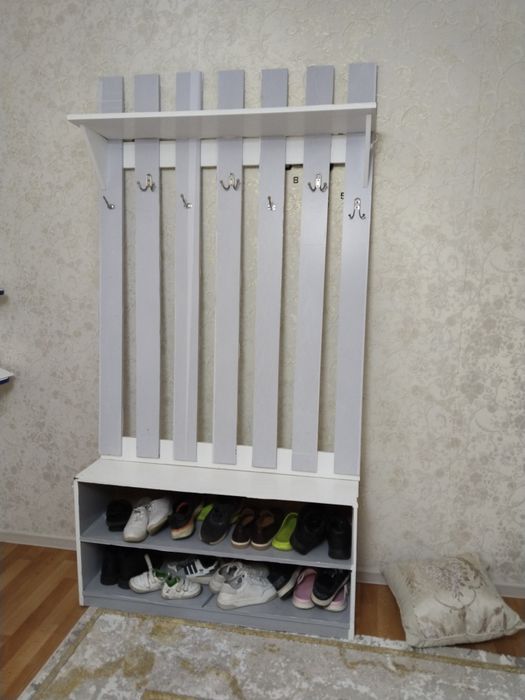 Продам прихожую за 10 к
