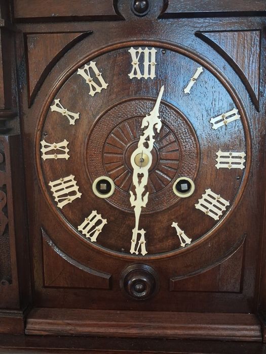 Продавам изключително рядка Шварцвалдска кукувица в колекционерски вид