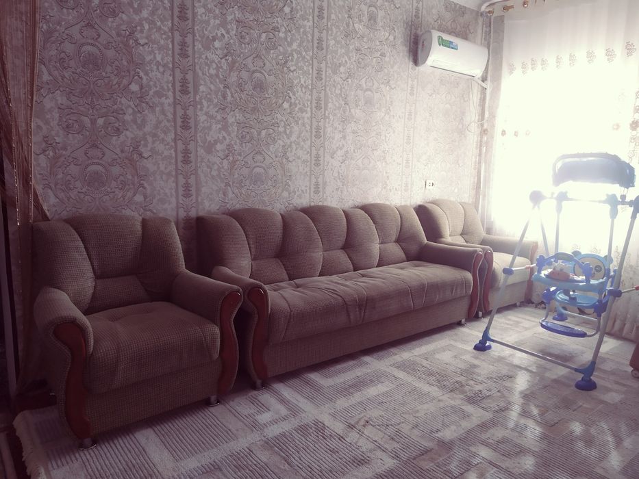 Диван продаётся  телефон